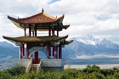 Оптимист видит возможность в каждой опасности, пессимист видит опасность в каждой возможности...