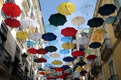 Если про тебя идут слухи, значит, ты — личность. Запомни: никогда не обсуждают и не завидуют плохому. Завидуют лучшим, обсуждают лучших...