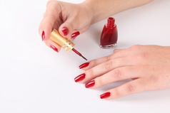 Мужчины называют женщин слабым полом, хотя беззащитными женщины бывают разве только в период высыхания накрашенных ногтей.