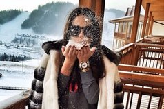 В жизни каждой девушки наступает момент, когда она перестает верить в принцев и начинает верить в себя!