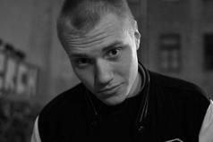 Не пью, не курю, матом не ругаюсь, никто не верит, кроме мамы..