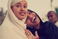 Моя подруга так много обо мне знает, что либо ее нужно убить, либо дружить до самой смерти.