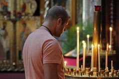 Не прошу у Бога ни денег, ни славы, а прошу лишь, чтоб вечно билось сердце у Мамы