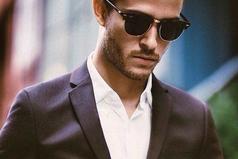 В глазах — свобода. В действиях — сила. В словах — характер.