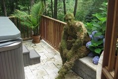 Человек, который до сих пор ждет случая, когда ему пригодится диплом о высшем образовании.