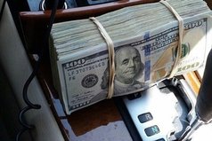 Серьёзные финансовые проблемы - это когда некуда потратить деньги. Все остальное ерунда.