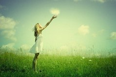 После дождя всегда приходит радуга, после слёз - счастье. 