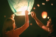 Для того, чтобы действительно начать новую жизнь нужно избавиться от того, что тянет в прошлое. Просто его отпустить и не жалеть о том, что было.