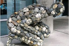 Обиды, как камни. Не копи их в себе. Иначе упадешь под их тяжестью.