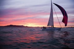 Лет через двадцать вы больше будете жалеть о том, что не сделали, чем о том, что сделали. Поэтому поднимайте якоря и уплывайте из тихой гавани. Ловите попутный ветер в свои паруса.Ищите. Мечтайте. Делайте открытия.