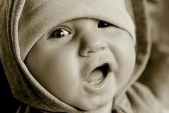 Пока двое не скажут - ЛЮБЛЮ, третий не скажет - МАМА!