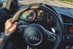 Нужно ценить главное, ловить момент, быть смелее в желаниях и наслаждаться приключениями, которые дарит нам жизнь.