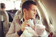 Для кого-то две полоски - это жопа, а кто-то готов отдать всё, лишь бы они были.