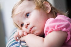 Мама у меня писательница, папа — кандидат наук, а я родилась красивой и обломала обоих.