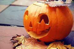 Хеллоуин по русски - в тыкву дадут, да еще свечку вставят! 