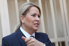 Если бы Достоевский писал в наше время, то его роман назывался бы «Преступление и на Канары».