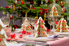 Встреча Нового года – это, по сути, праздничный ужин, который плавно и весело перетекает в праздничный завтрак.