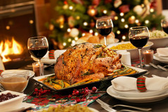 1 января: что же мне так плохо, так надо вспомнить, пила сначала шампанское, потом водку, потом снова шампанское. Точно! Оливье отравилась...  