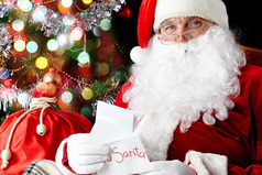 Дорогой Дедушка Мороз, я весь год был хорошим мальчиком. А теперь можно я кого-нибудь убью?! 