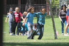 Друзья - это не эти мимими, урурур, няняня, друзья - это маты, подъёбы, хардкор.