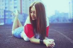 Для меня время уже не имеет значения. Можно дружить 10 лет, а потом обнаружить нож в своей спине.