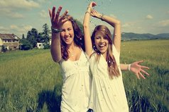 Подруга это самый лучший человек в жизни она поддержит поймёт но если она обидит то это будет самая страшная боль!