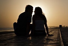 Просто хочется, чтоб кто-то погладил по волосам, нежно взял за лицо, заглянул в глаза и уверенно сказал: