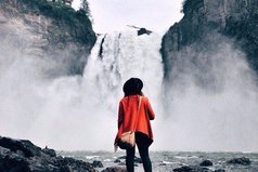 Путешествуй. Путешествуй столько, сколько можешь. Так далеко, насколько ты можешь. Так долго, насколько ты можешь. Жизнь не для того, чтобы жить на одном месте.