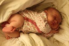 Когда-нибудь мы будем скучать по крошкам на диване, изрисованным обоям и громкому в 7 утра 