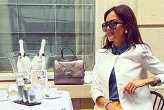 Маска для лица: берем лимончик. Режем на тарелочку. В рюмочку наливаем коньячок. Коньячок выпиваем, лимон съедаем. Лицо улыбается и свежеет... 