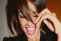 Вообще-то, я очень приличная! Но иногда ругаюсь матом! Потому, что мат, он как Рафаэлло - вместо тысячи слов. 