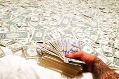 Хорошая зарплата — это когда нужно получать уже следующую, а ты еще предыдущую не истратил. 