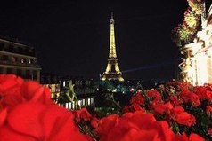 Романтика не должна уходить из отношений. Иначе жизнь станет скучной, однообразной и обыденной.