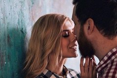 Женщину после 30 можно удивить только любовью... Искренней. Чистой и бескорыстной... А весь остальной цирк она уже видела...