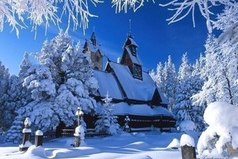 Одни сказки читают, а другие в них живут...