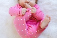 Я мечтаю о маленьких ножках в своей квартире.