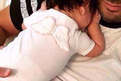 Когда рождается сын, то мужчина становится отцом. А когда дочка - папулечкой.