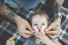 Лучший на свете папа - тот, который всегда рядом.