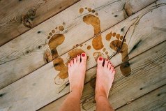 Бывают случаи, когда ты не можешь поступать ответственно, не можешь вести себя как взрослый, разумный человек, ты просто вынужден делать то, что тебе вдруг взбрендило.