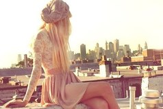 Учитесь разговаривать с мужчинами. Не клянчить, не дуть губки, не  устраивать истерики, а разговаривать.