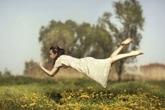 Пусть будет на душе у вас весна - всегда, в любое время года!  А в вашем доме каждый час - царит прекрасная погода!