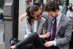 Женщина должна быть рядом в любом случае, не важно в гору ты поднимаешься или падаешь в яму.