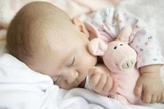 Пришло время, когда я тихо пью горячий чай на кухне, зная, что в комнате сладко спит мое маленько СЧАСТЬЕ...