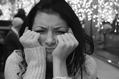 Чтобы сохранить хорошую фигуру и хорошие отношения, я совершаю одно и то же действие: вовремя закрываю рот!