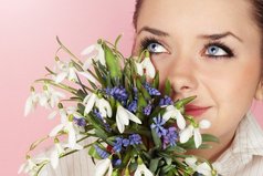 Если утром 8 марта вы проснулись, а вокруг ни цветов, ни шампанского, ни бриллиантов… ущипните себя, вы еще спите!