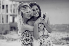 Любимая моя подруженька, ты моё солнышко в  пасмурную погоду, ты мой цветочек суровой зимой, ты мой сахарок в самую горькую минуту! Я тебя люблю!