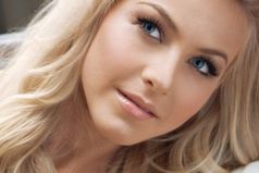 Брюнетки мечтают стать блондинками. Блондинки красятся в брюнеток. И только рыжие просто хотят что бы все от них отстали с глупыми вопросами: «Это что твой натуральный цвет волос?»