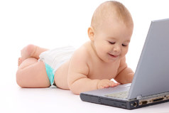 Недавно родители принесли домой откуда-то братишку. Он еще так мал, но уже заглядывается на мой компьютер.