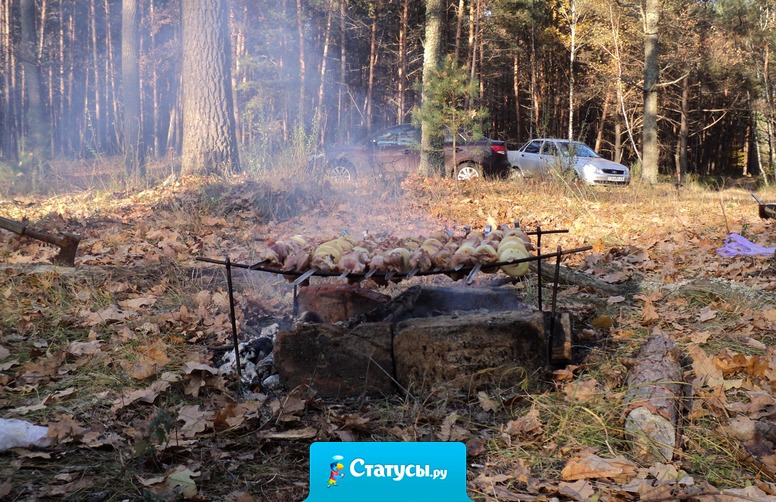 Здравствуй, праздник первомай. Нам веселья разливай. Праздник будем все справлять. В общем славно отдыхать. Шашлыки, природа, лес. Много в этот день чудес!