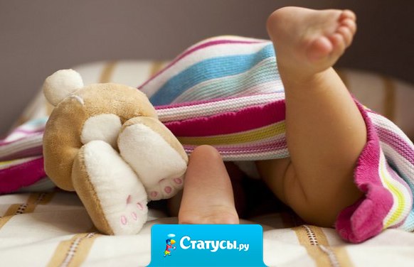 У меня есть моё маленькое чудо, которое любит меня за просто так… и иногда за конфетку!